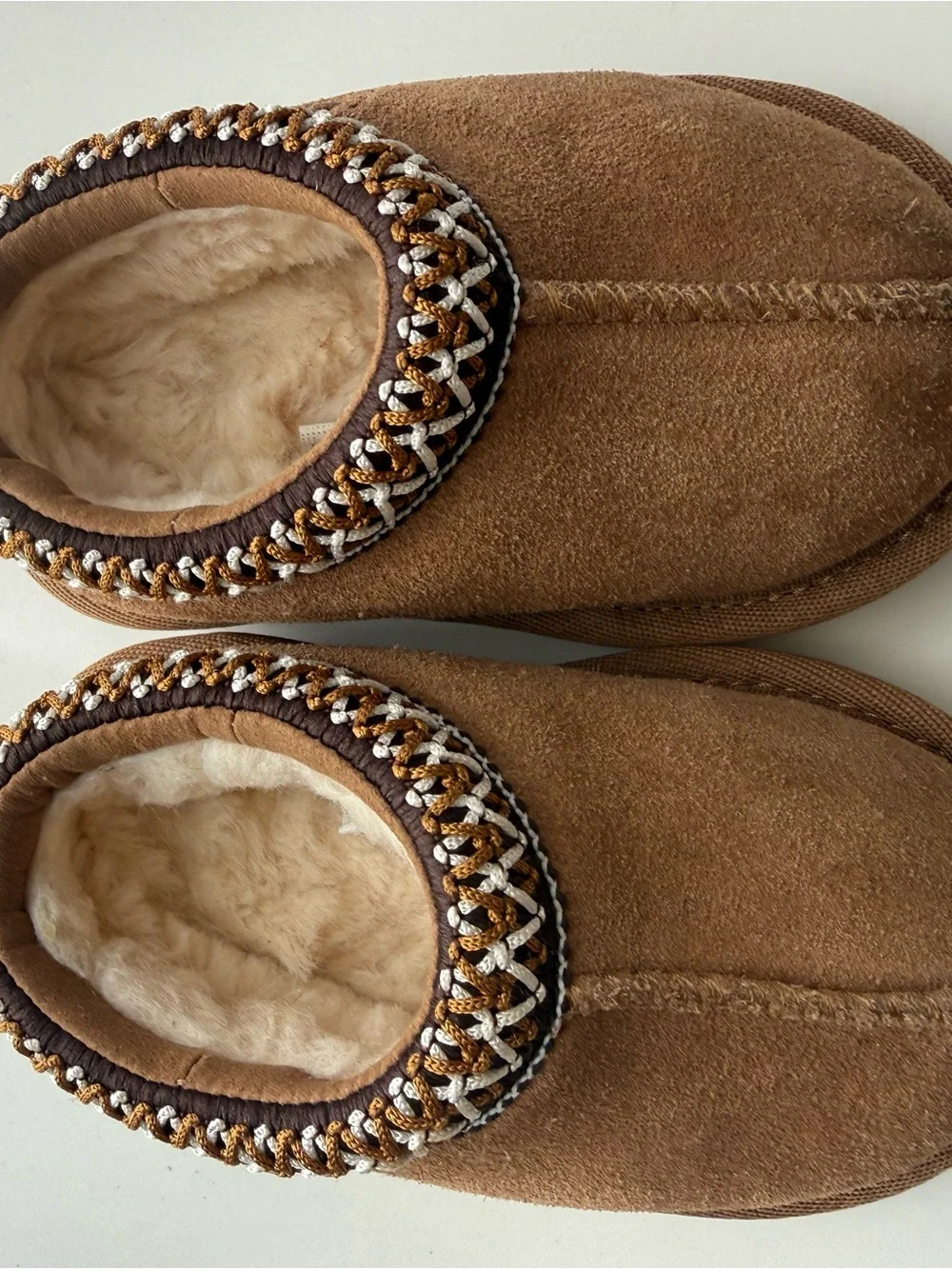 UGG Kids Chestnut Slip-On Shearling-Lined Slippers